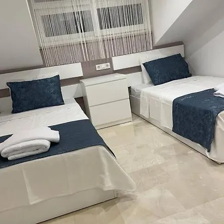 Otel Babadag- Zwembad/jacuzzi/speeltoestellen 4*