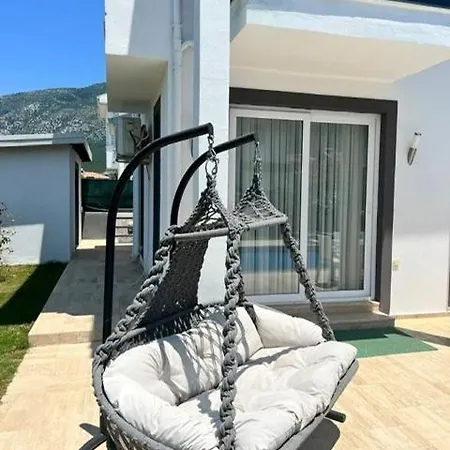 Babadag- Zwembad/jacuzzi/speeltoestellen 4* فتحية